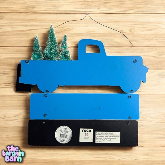 NFL Carolina Panthers NWT 12” Wooden ‘Happy Holidays’ Truck With Tree Sign - Picture 3 of 3